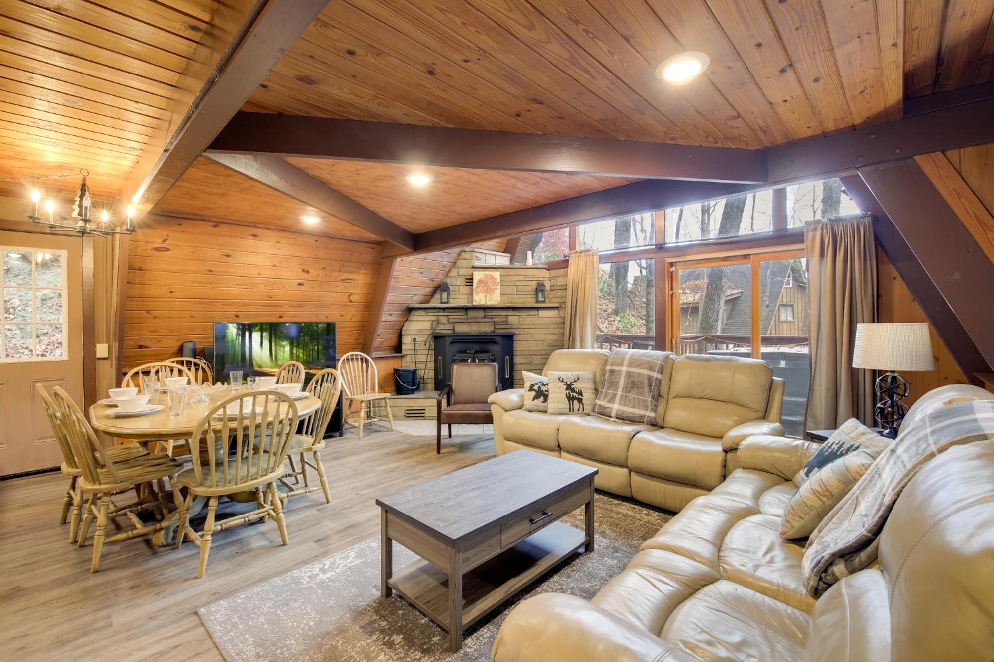 Gatlinburg A-Frame Home With Hot Tub Near Parkway Extérieur photo