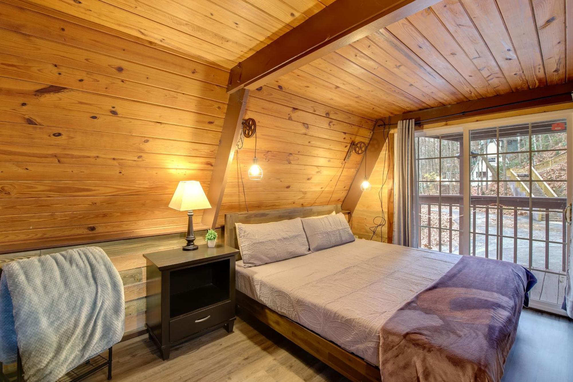 Gatlinburg A-Frame Home With Hot Tub Near Parkway Extérieur photo