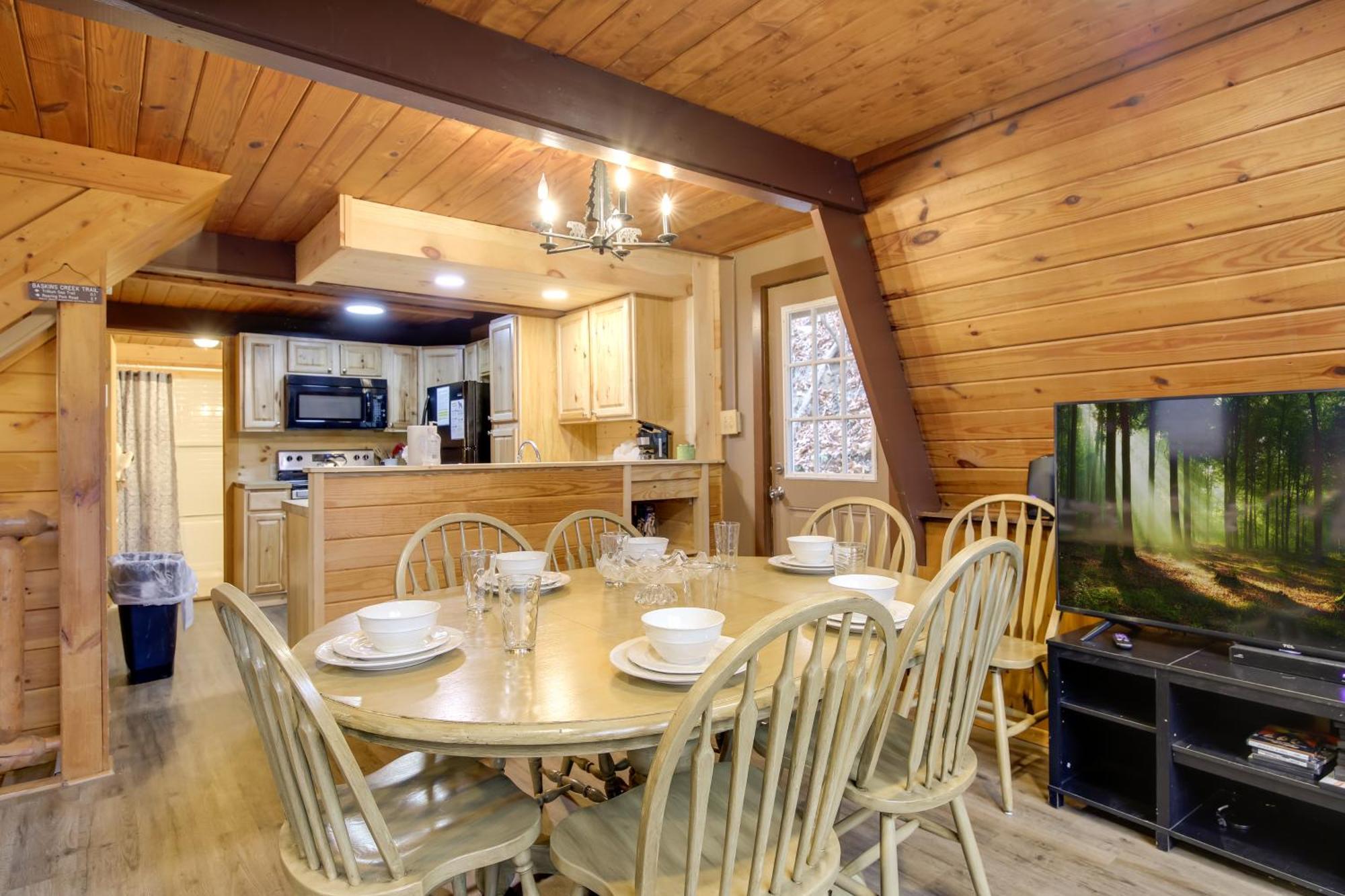 Gatlinburg A-Frame Home With Hot Tub Near Parkway Extérieur photo
