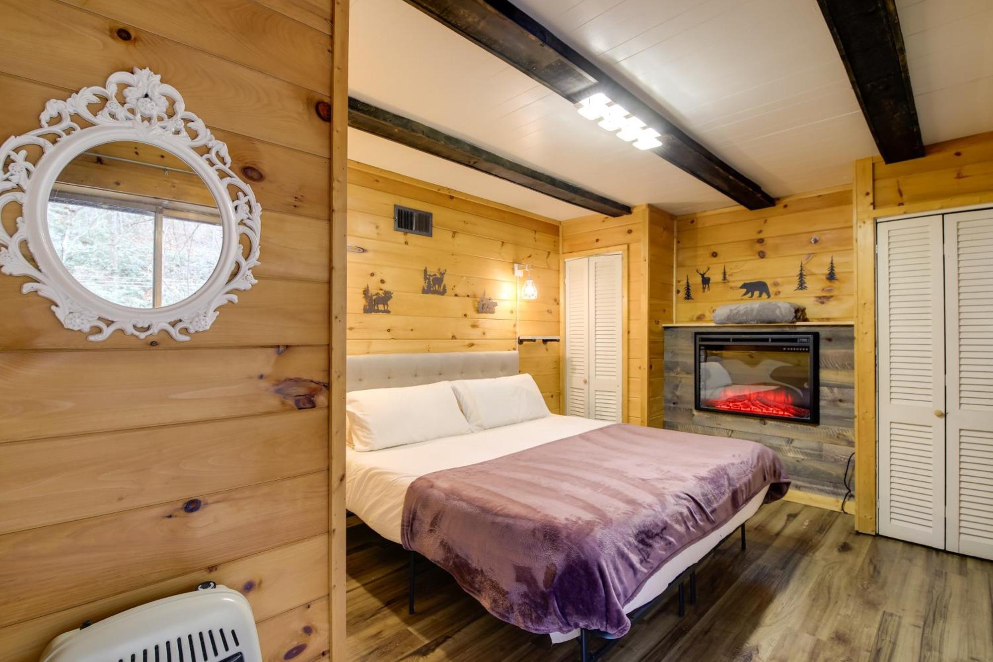 Gatlinburg A-Frame Home With Hot Tub Near Parkway Extérieur photo